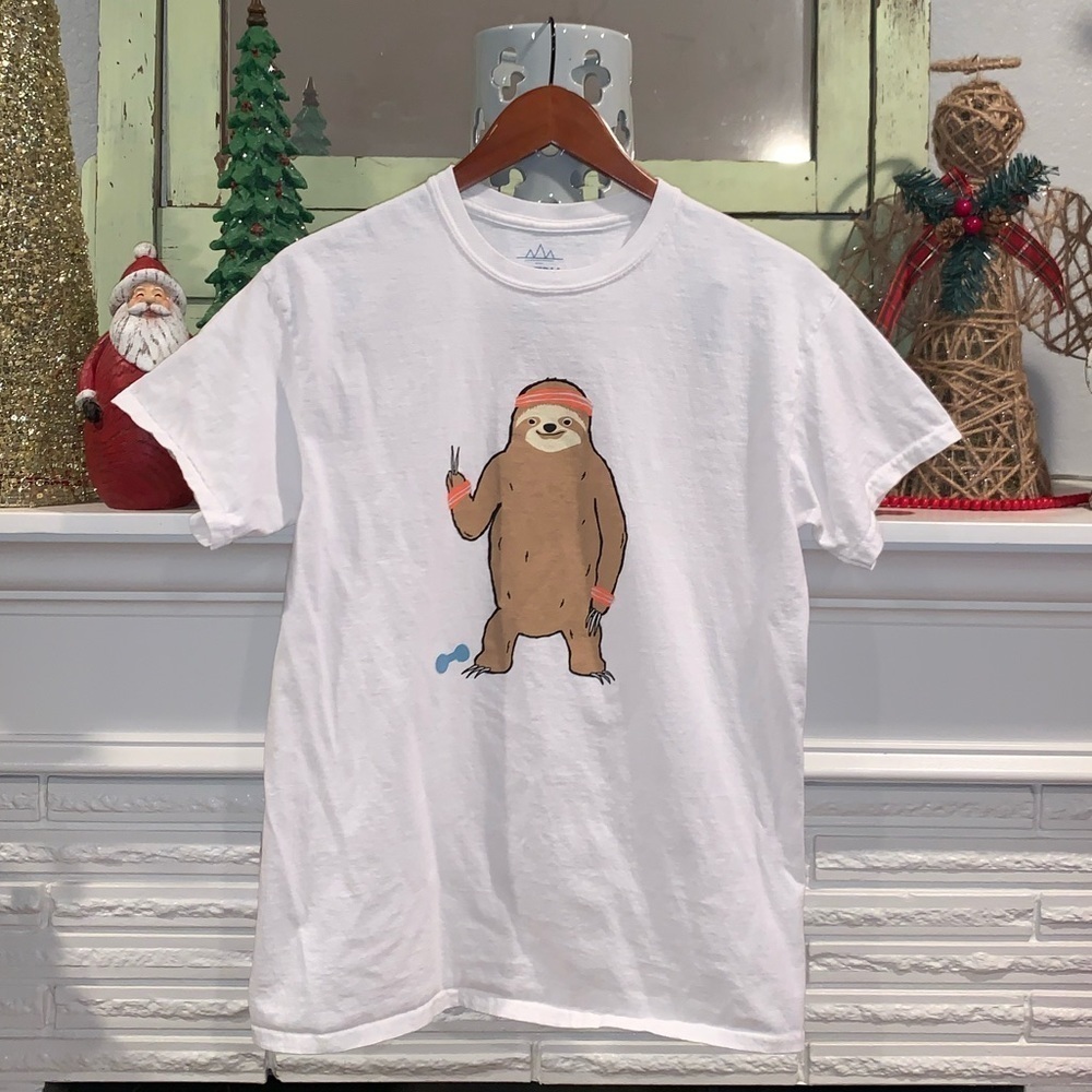 ALTRU White Crewneck Sloth Exercising Short Sleeve Tee Size M 100% Cotton
